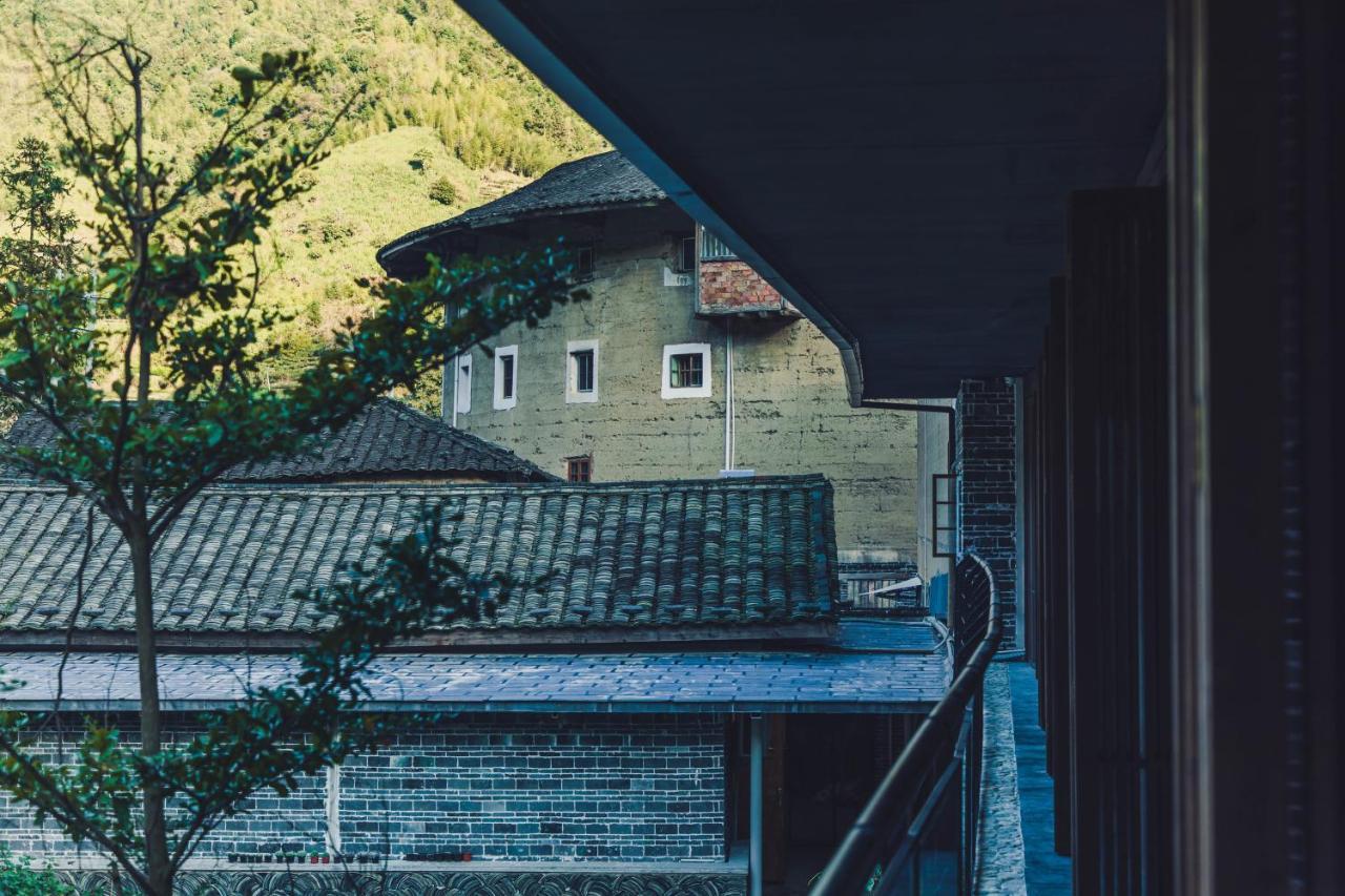 Tsingpu Tulou Retreat Hotell Zhangzhou Exteriör bild